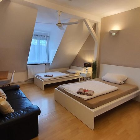 Colodging Mannheim - Private Rooms & Kitchen ภายนอก รูปภาพ