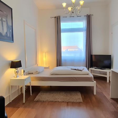 Colodging Mannheim - Private Rooms & Kitchen ภายนอก รูปภาพ